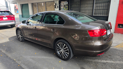Volkswagen Jetta 2.5 Bicentenario Tiptronic At