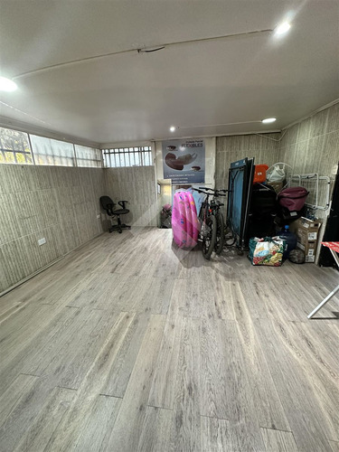 Departamento En Venta De 3 Dorm. O Local En Maipú