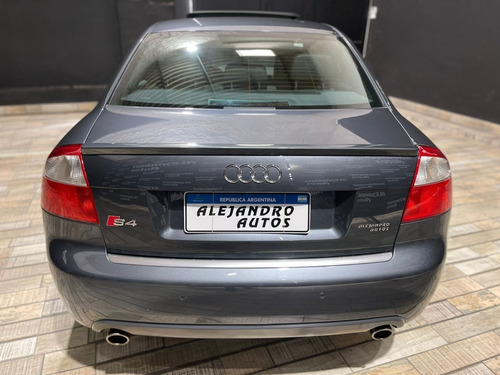 Imagen 9 de 19 de Audi S4 2005 V8