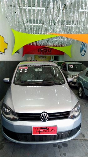 Imagem 2 de 10 de Volkswagen Fox 2011 1.0 Vht Total Flex 5p
