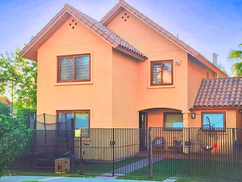 Hermosa Casa 4d+3b+2e A Un Precio Genial!!