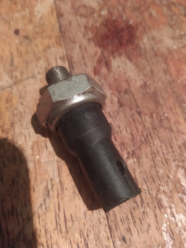 Imagen 2 de 2 de Válvula Presión De Aceite Benelli 1130