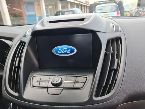 Ford Escape Titanium 2.0cc AT AA 4X4