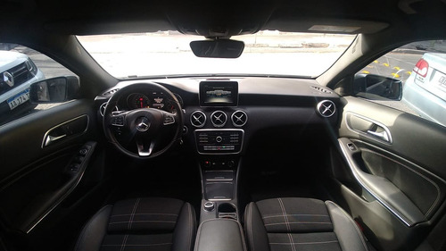 Imagen 7 de 8 de Mercedes Benz A200