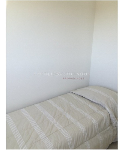 Apartamento A La Venta En Punta Del Este Edificio Sunrise- Ref: 1059