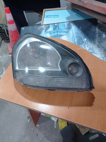 Foco Delantero Derecho Hyundai Tucson 2004-2008