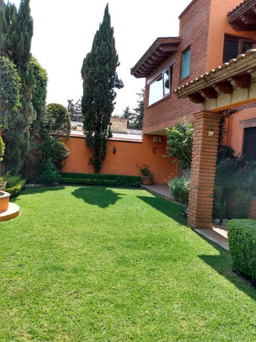Imagen 20 de 30 de Hermosa Casa En Parques De La Herradura Con Doble Seguridad 3 Recámaras Con Vestidor Y Baño C/u Excelente Estado Para Cambiarte Ya - 400m2 De Construcción Garage Techado 3 Autos Puertas Eléctricas