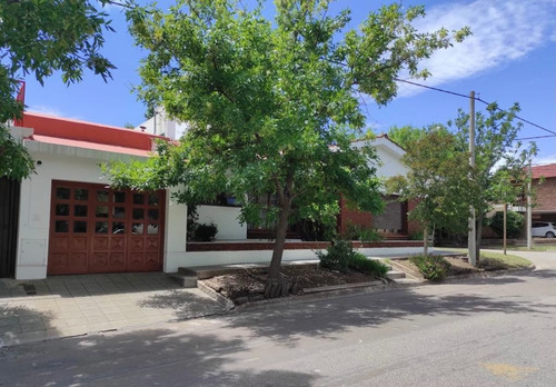 Imagen 2 de 21 de Casa Sucre 397 - Villa Elvina (sta. Rosa)