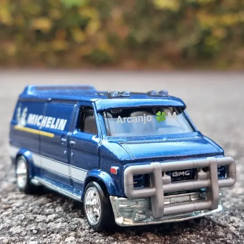 Hot Wheels Custom Gmc Panel Van / Michelin Premium | MercadoLivre