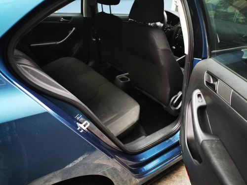 Imagen 13 de 13 de Volkswagen Jetta 2.0 L4 Mt 115 Hp 2016