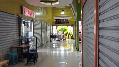 Imagen 1 de 5 de Global Vende O Alquila Local Comercial En El C.c Gran Bazar Del Centro (gll-153)