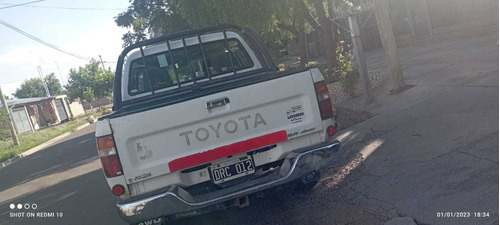 Imagen 7 de 17 de Toyota Hilux 2001 3.0 D/cab 4x4 D Sr