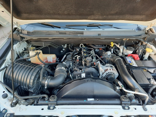 Imagen 12 de 20 de Chevrolet S10 2017 2.8 Ls Cd Tdci 200cv