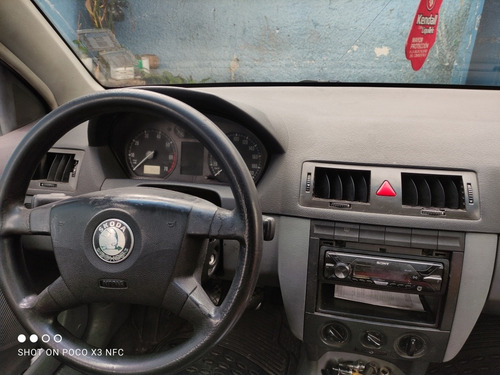 Imagen 5 de 11 de Skoda Fabia Hatchback 2004