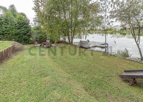 Venta Casa 5 Ambientes En 1 Planta Con Vista A La Laguna Cantón Norte, Escobar