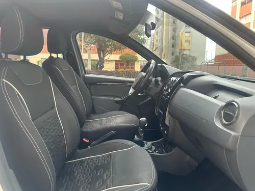 Renault Duster Oroch 2.0 Dynamique At