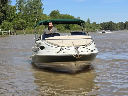 Regal 2150 Cuddy Mercruiser 4.3 V6 220 Hp