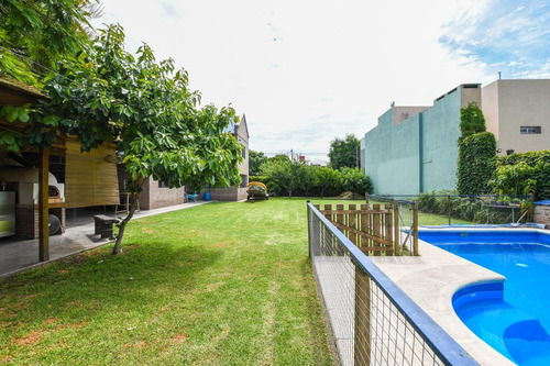Imagen 19 de 30 de Casa De 4 Dormitorios En Venta Con Pileta En Fisherton Rosario