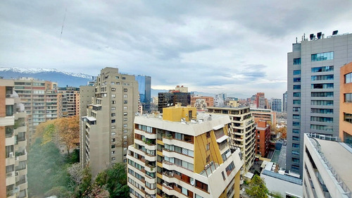 Vende Espectacular Oficina. Insuperable Ubicación Las Condes