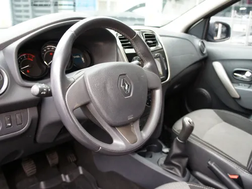 Renault Logan Intens 1.6cc Mt Sedan Gmu788