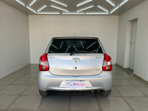 Toyota Etios 1.3 X 16V FLEX 4P MANUAL
