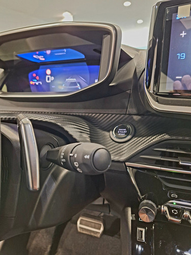Peugeot 2008 1.0T Gt