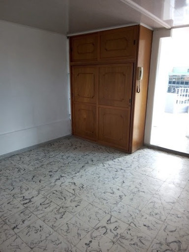 Apartaestudio En Arriendo Laureles 447-10102