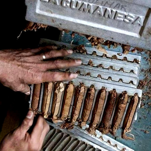 Imagen 3 de 3 de Tabaco Manzanares La Cumanesa