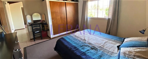 Imagen 7 de 12 de Venta Casa 5 Ambientes 2 Baños, Cochera Y Patio. Ituzaingo