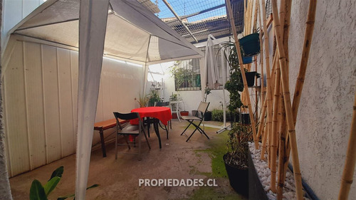 Local Comercial En Venta En Ñuñoa / Emilio Vaisse