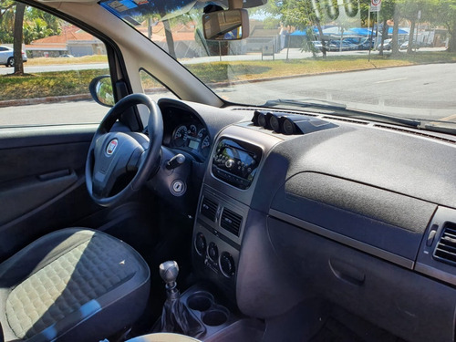 Imagem 4 de 7 de Idea Adventure 1.8 Flex Mecânica 2013 Apenas 70 Mil Km