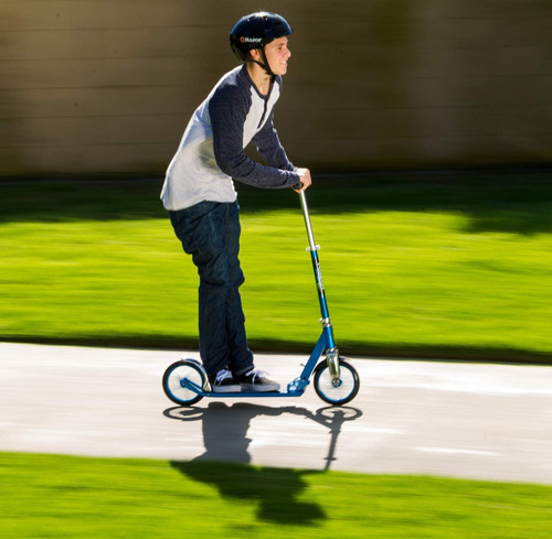 Skate diabo em pé Nayumi ABEC-7 para crianças azul