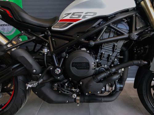 Imagen 22 de 24 de Benelli 752s - Benelli Store Pilar Mp