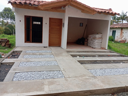 Casa En Venta En La Ceja Sector Payuco