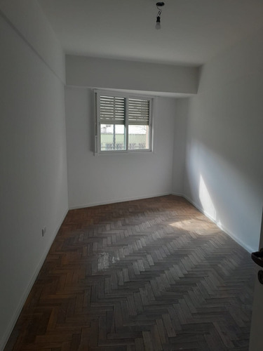 Venta! Departamento 4 Ambientes -a Refaccionar- Av San Martin 6300 Villa Devoto
