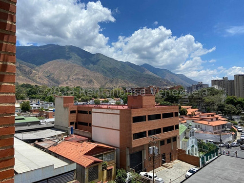 Apartamento En Venta En Los Dos Caminos  Cód  23-27991    Adp 