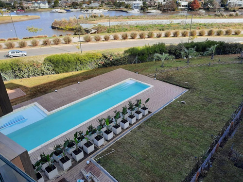 Imagen 13 de 30 de Alquiler Departamento 4 Ambientes Con Dependencia Al Rio En Barrio Puerto Escondido Nordelta