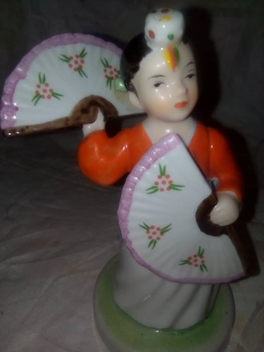  Figura De Porcelana Con Abanicos En Perfecto Es