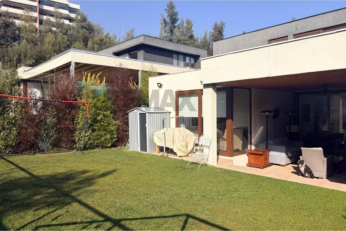 Imagen 1 de 23 de La Reina Alta Casa En Venta