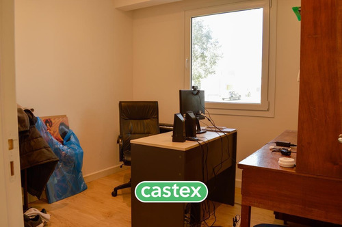 Imagen 10 de 30 de Casa De 4 Dormitorios En Venta En Terralagos