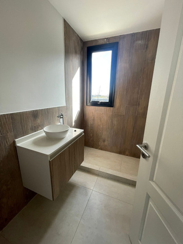 Casa En Venta Barrio San Sebastián - Barrio Privado Zona Norte - Entrega Inmediata - Dueño Directo Sin Comisión.