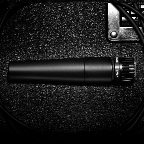 Micrófono Dinámico Shure Sm57 Para Instrumentos Y Voces Color Negro