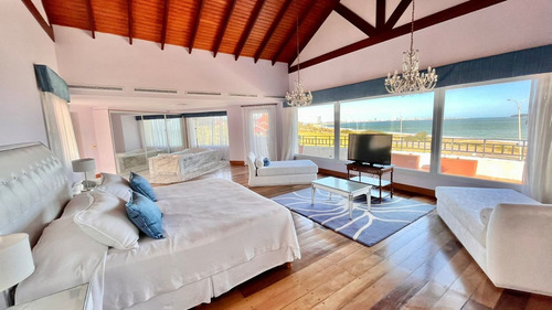 Imagen 16 de 30 de Casa En Venta En Playa Mansa