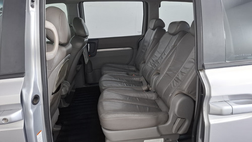 Kia Carnival 3.8 V6 EX AUTO