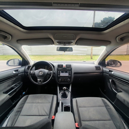 Volkswagen Vento 1.9 I Advance 2010