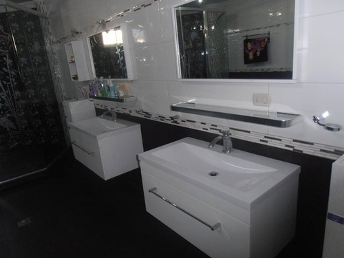 Casa De Lujo En Venta Urb San Jacinto Maracay Con Piscina Gimnasio Zona Exclusiva Negociable Kg:23-3908