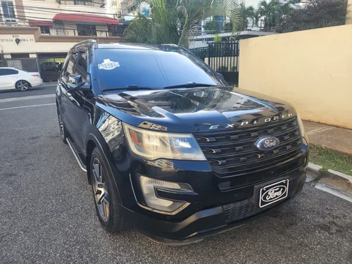 Version Full Sport 3 Filas De Asientos En Piel 4x4