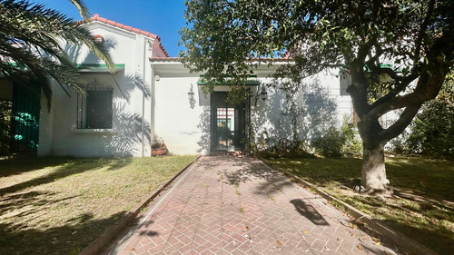 Casa En Venta, 6 Dormitorios, 5 Baños, Pileta, 4 Hectáreas. Tanti