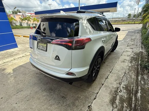 Toyota Rav4 2018 Adventure