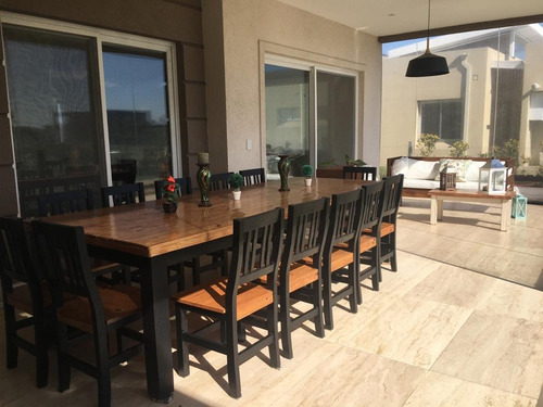 Imponente Casa De 320 M2 Gran Diseño En Puertos Vistas